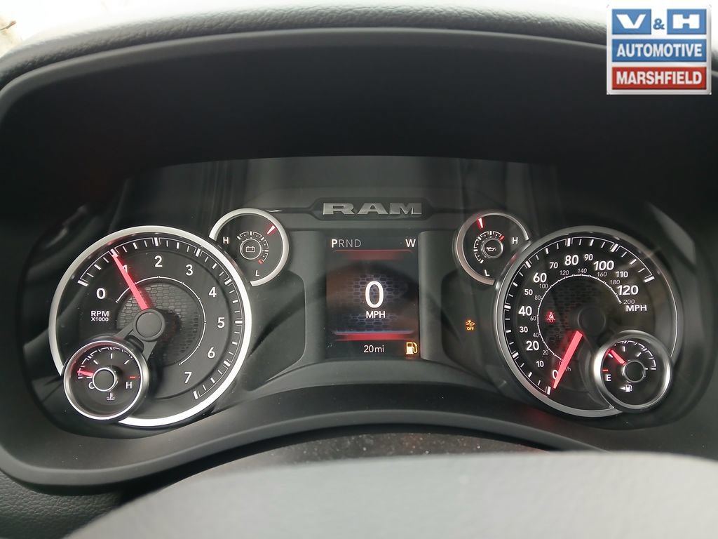 New 2026 RAM 2500 Big Horn AWD/4WD image 17