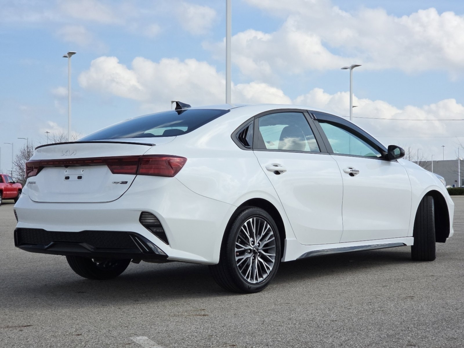 Used 2024 Kia Forte GT-Line image 18