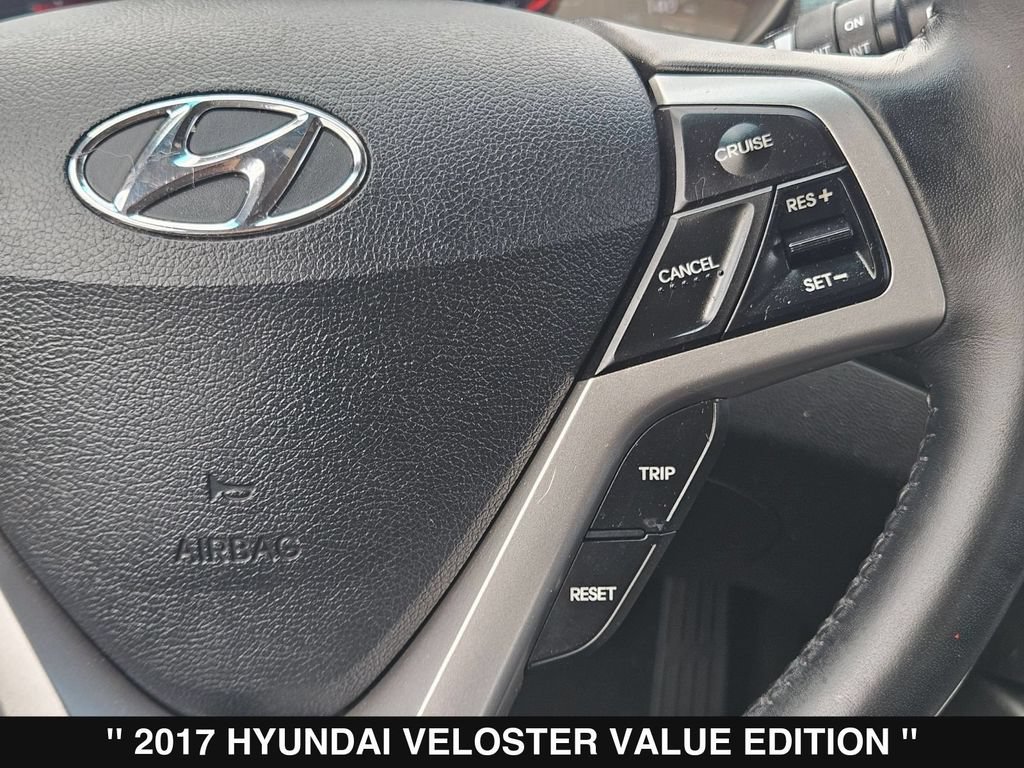 Used 2017 Hyundai Veloster Value Edition FWD image 23