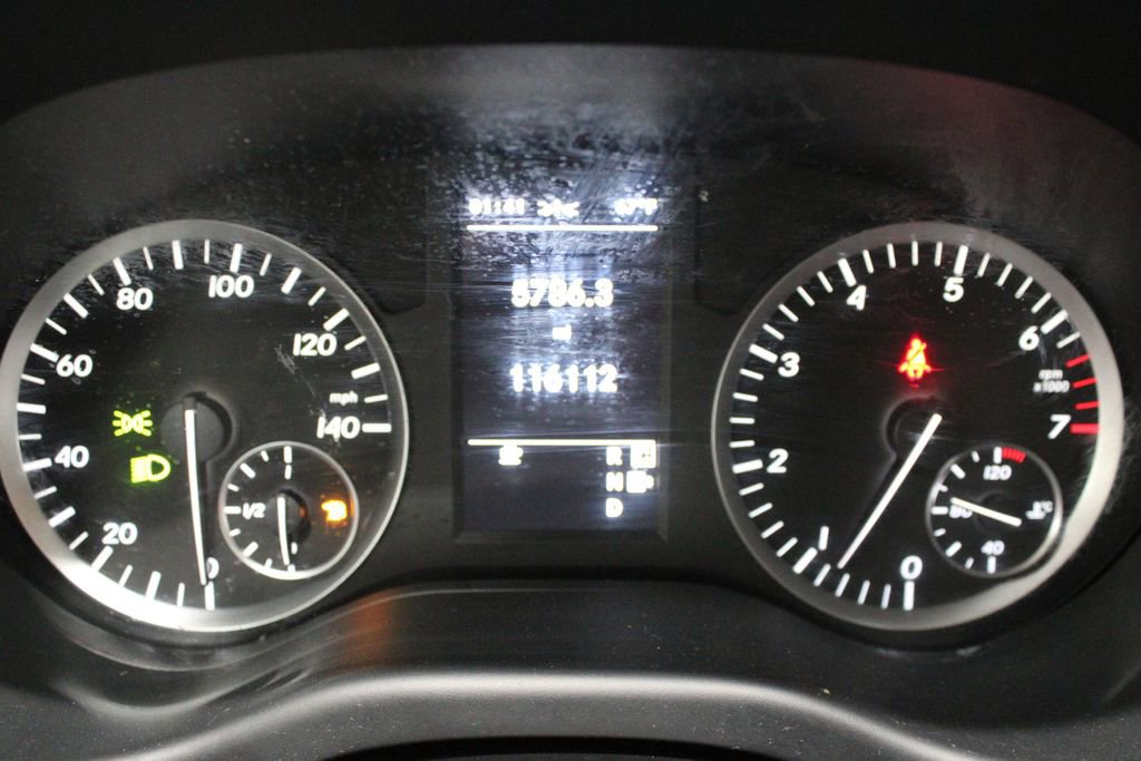 Used 2018 Mercedes-Benz Metris Passenger image 21