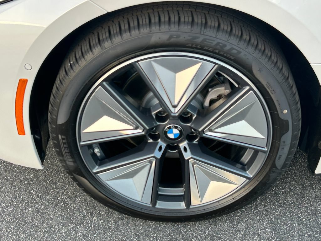 New 2026 BMW i4 eDrive40 w/ Premium Package RWD image 9