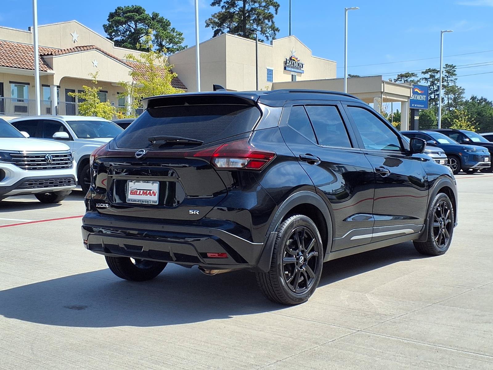 Used 2023 Nissan Kicks SR FWD image 6