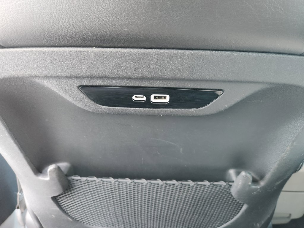 Used 2024 Chrysler Pacifica Touring-L FWD image 19