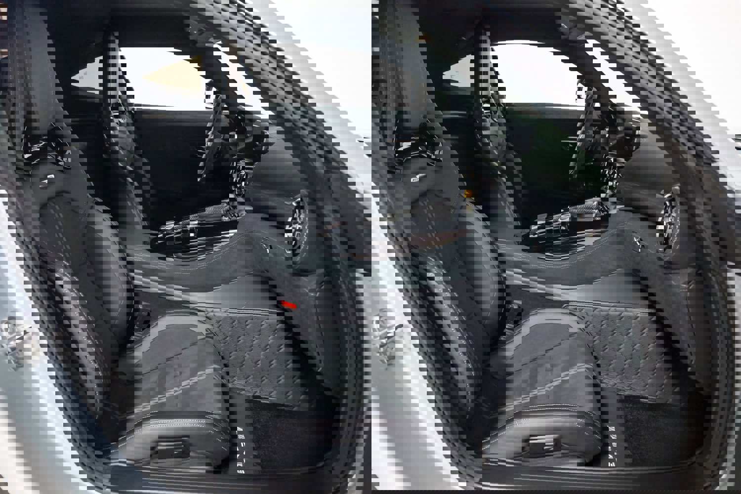 Used 2021 Mercedes-Benz AMG GT Black Series image 26