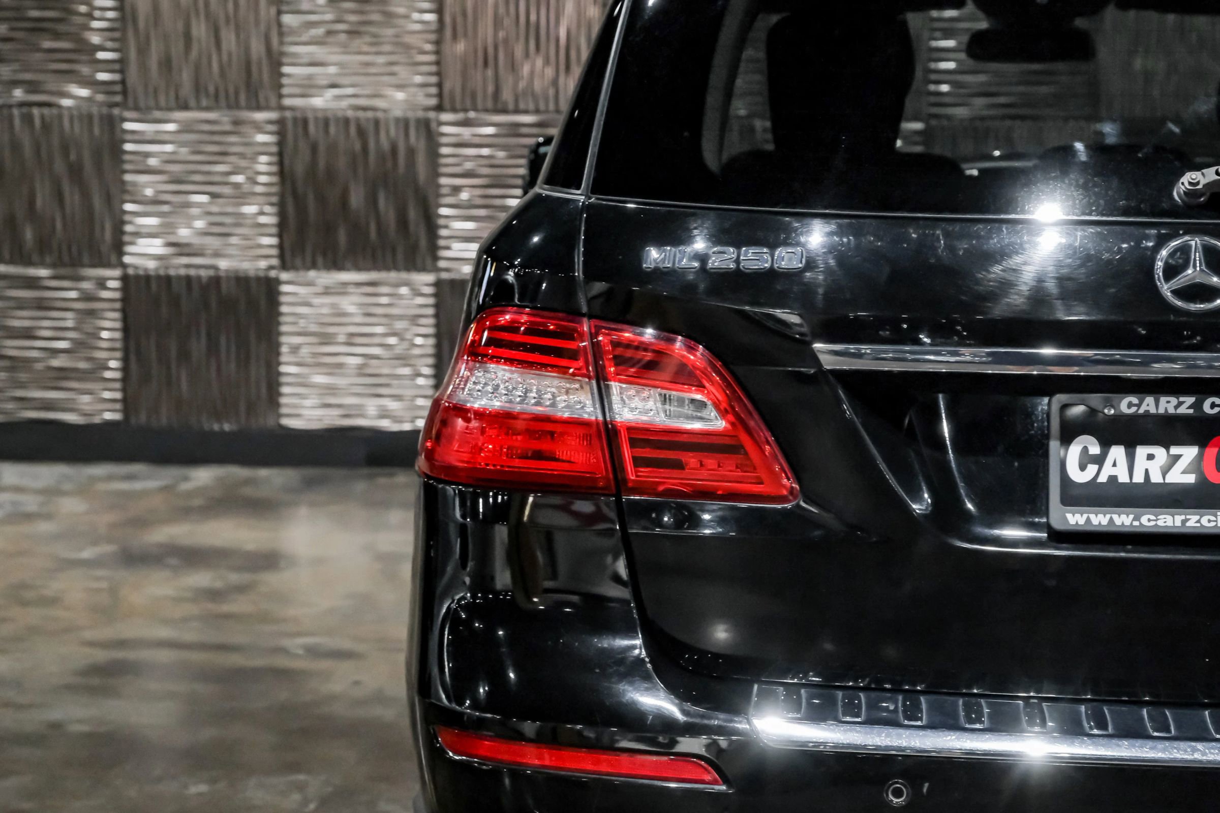 Used 2015 Mercedes-Benz ML 250 BlueTEC 4MATIC image 43