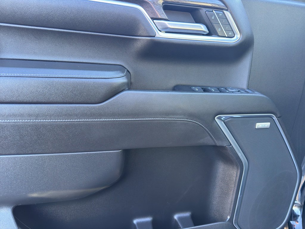 Used 2022 Chevrolet Silverado 1500 LTZ w/ LTZ Premium Package image 13