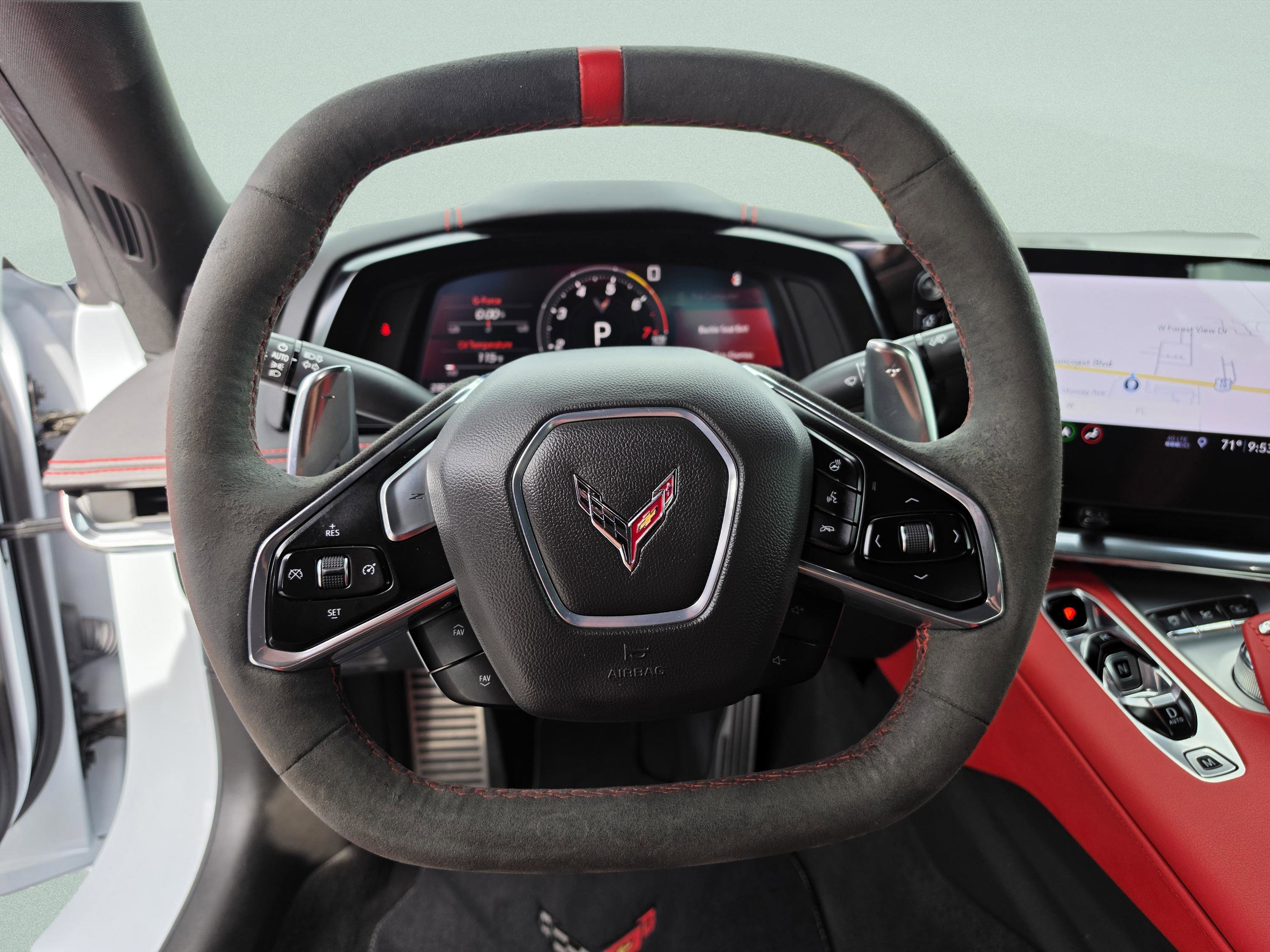 Used 2020 Chevrolet Corvette Stingray Preferred Cpe w/ 2LT Preferred Equipment Group RWD image 17
