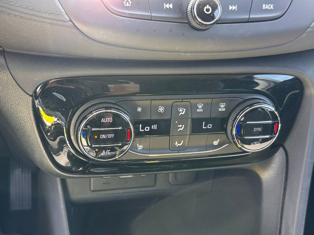 Used 2023 Buick Encore GX Select image 27