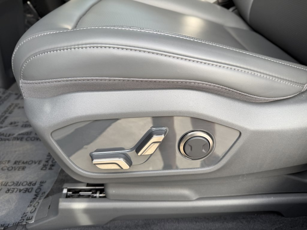 Used 2024 Kia EV9 Light image 32