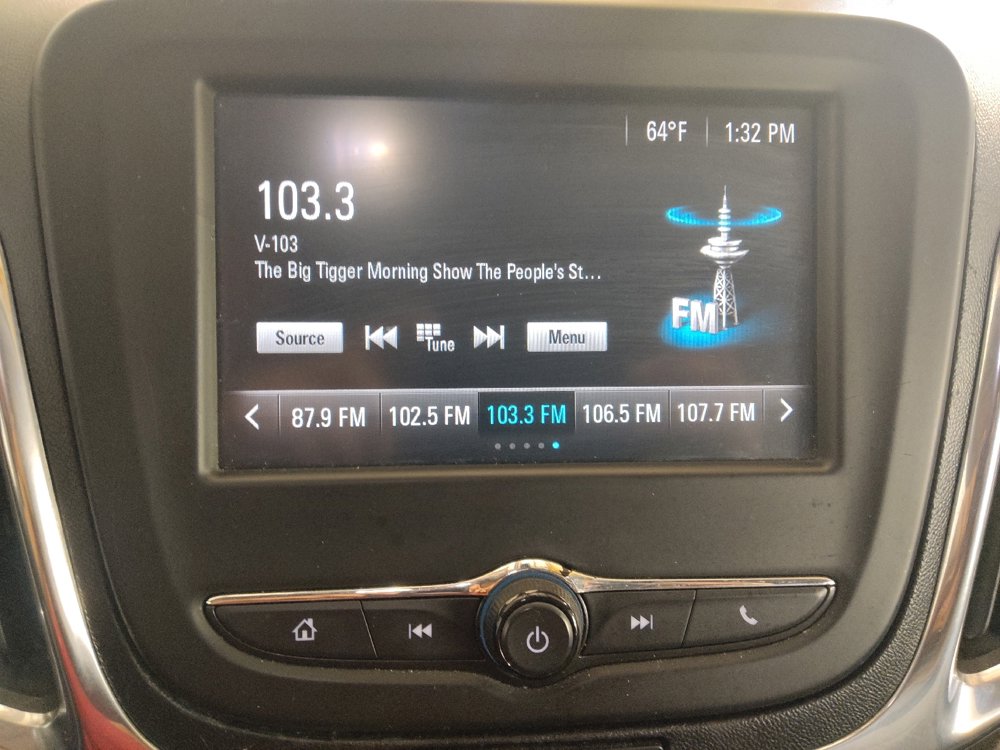 Used 2018 Chevrolet Equinox LS FWD image 25
