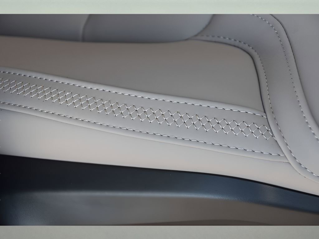 New 2026 Volvo XC90 B6 Plus w/ Protection Package Premier image 33