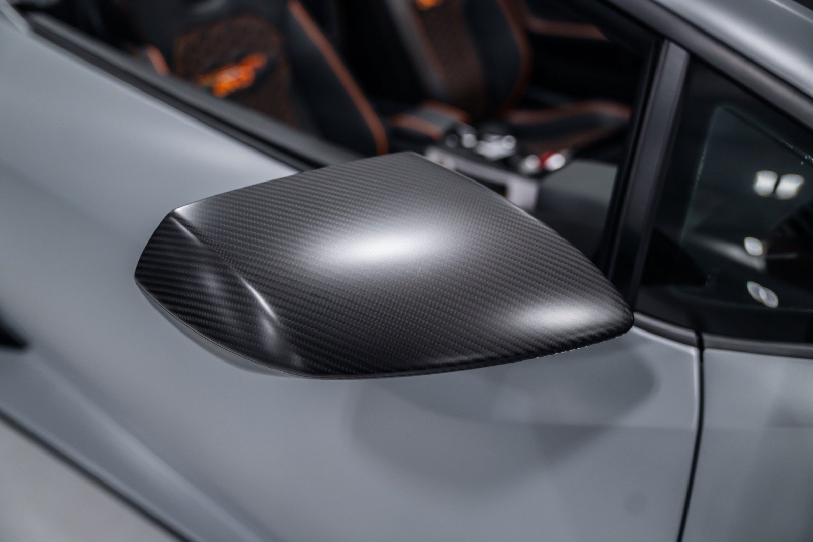 Used 2024 Lamborghini Huracan EVO AWD/4WD image 32