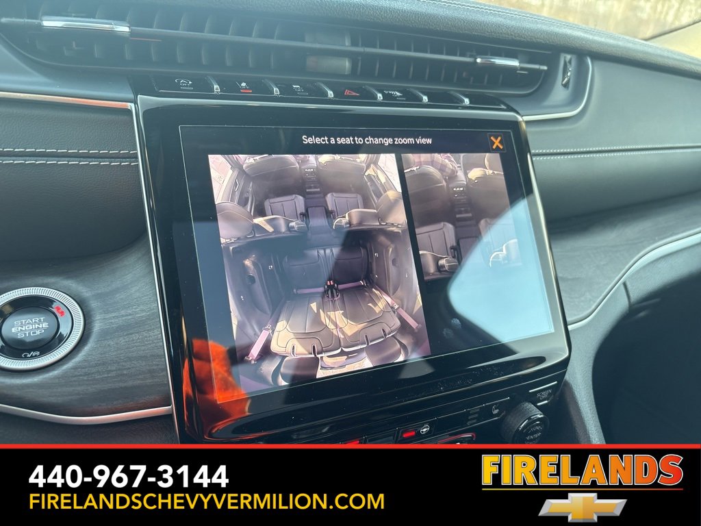 Used 2024 Jeep Grand Cherokee L Limited w/ Black Appearance Package image 22