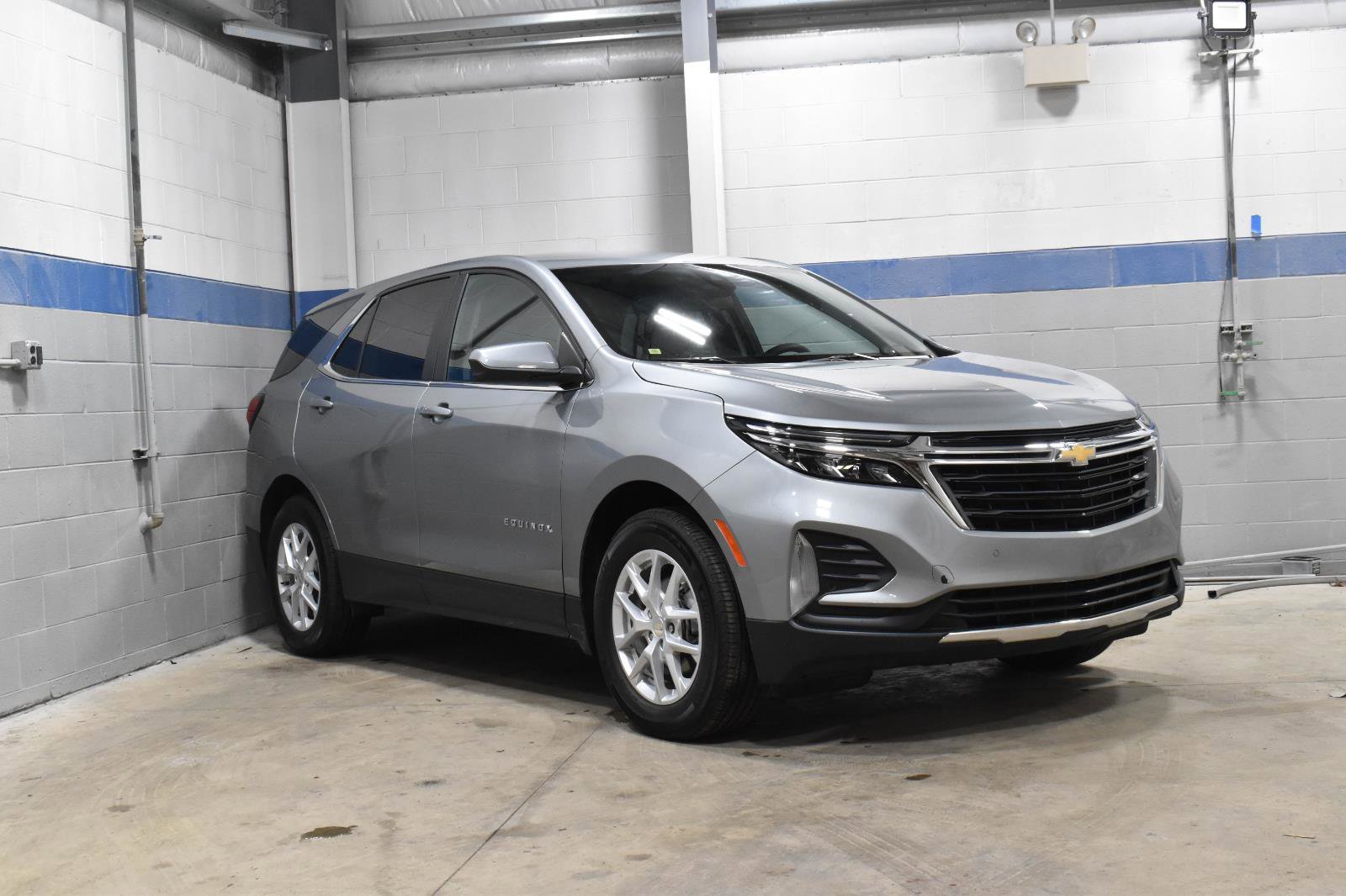 Used 2023 Chevrolet Equinox LT image 27