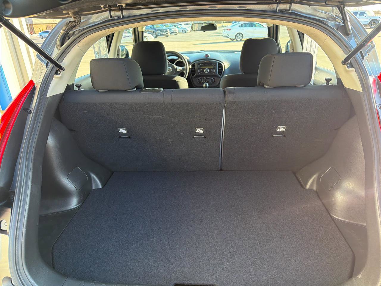 Used 2014 Nissan Juke S image 17