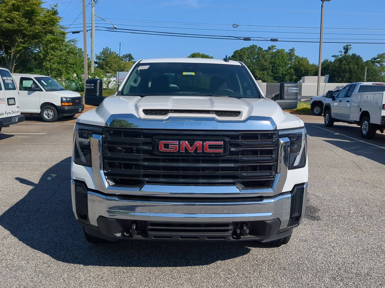 New 2026 GMC Sierra 2500 Pro w/ Convenience Package RWD image 3