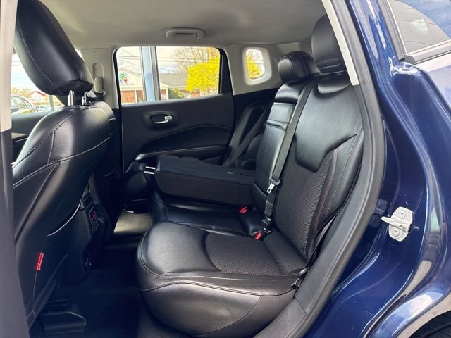Used 2019 Jeep Compass Trailhawk AWD/4WD image 11