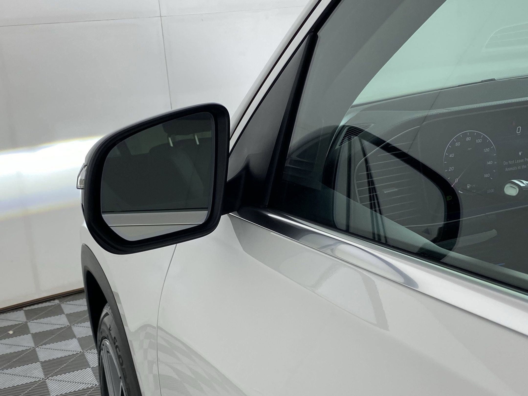 New 2025 Mercedes-Benz GLS 450 4MATIC image 27