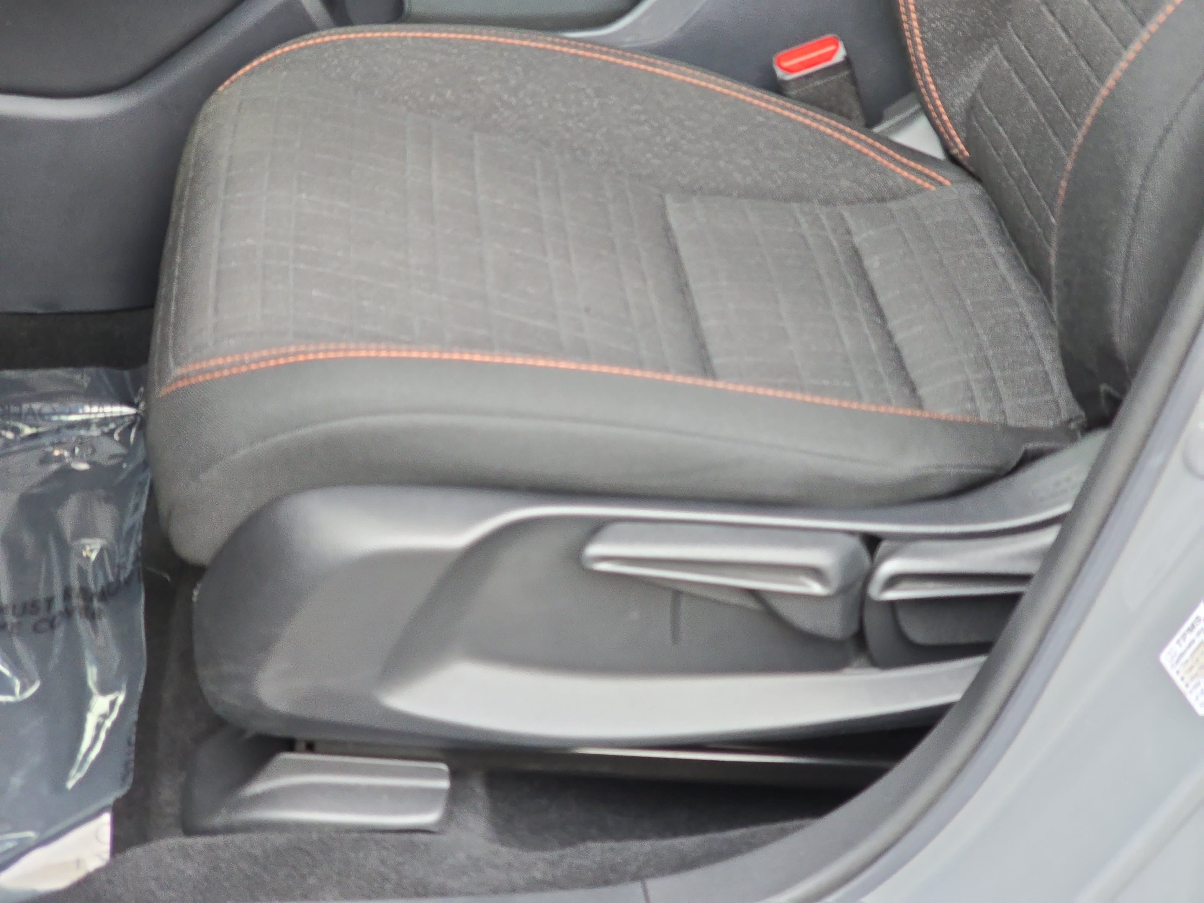 Used 2025 Honda HR-V Sport image 31