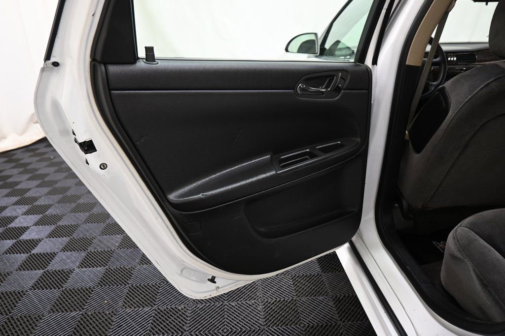 Used 2014 Chevrolet Impala Limited LS image 20