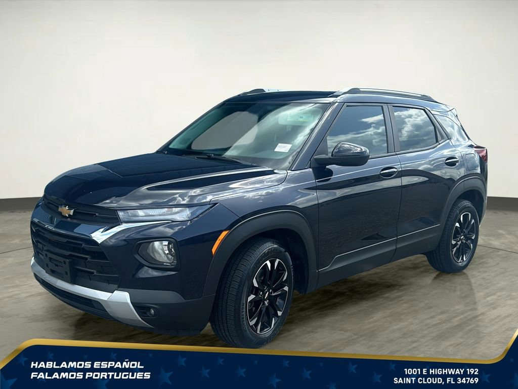 Used 2021 Chevrolet TrailBlazer LT w/ Premium Seating Package FWD image 2