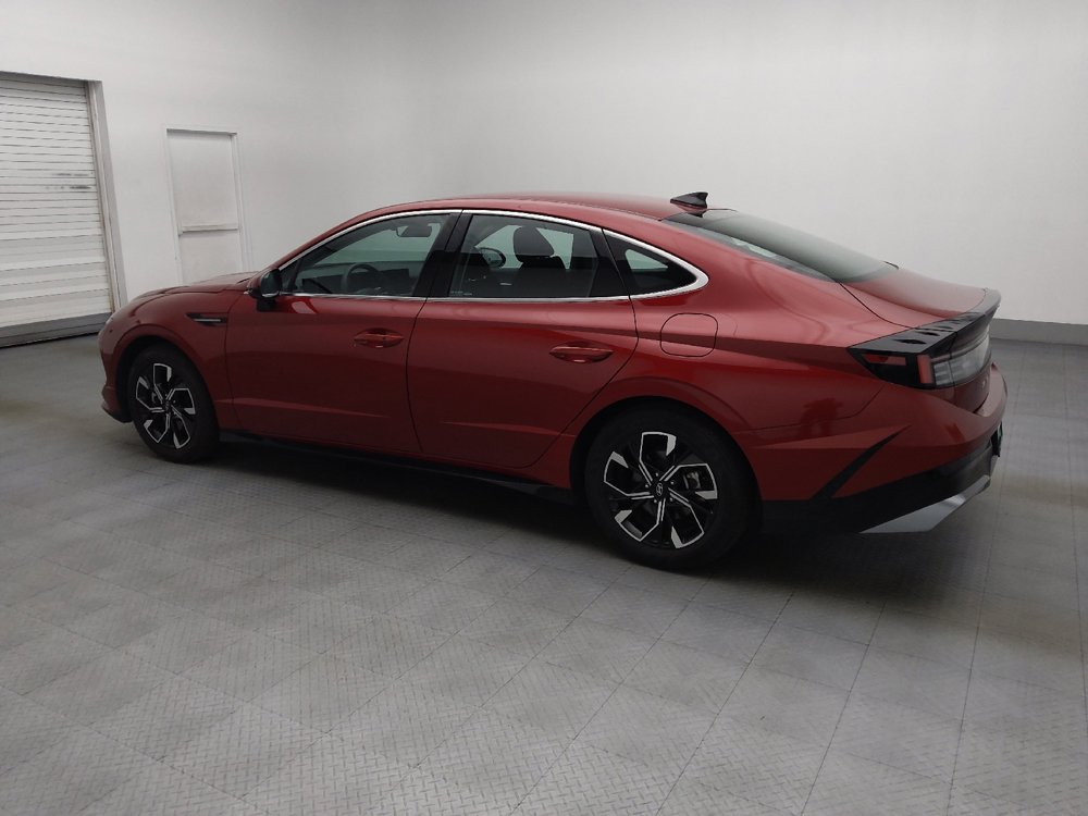 Used 2025 Hyundai Sonata SEL FWD image 3