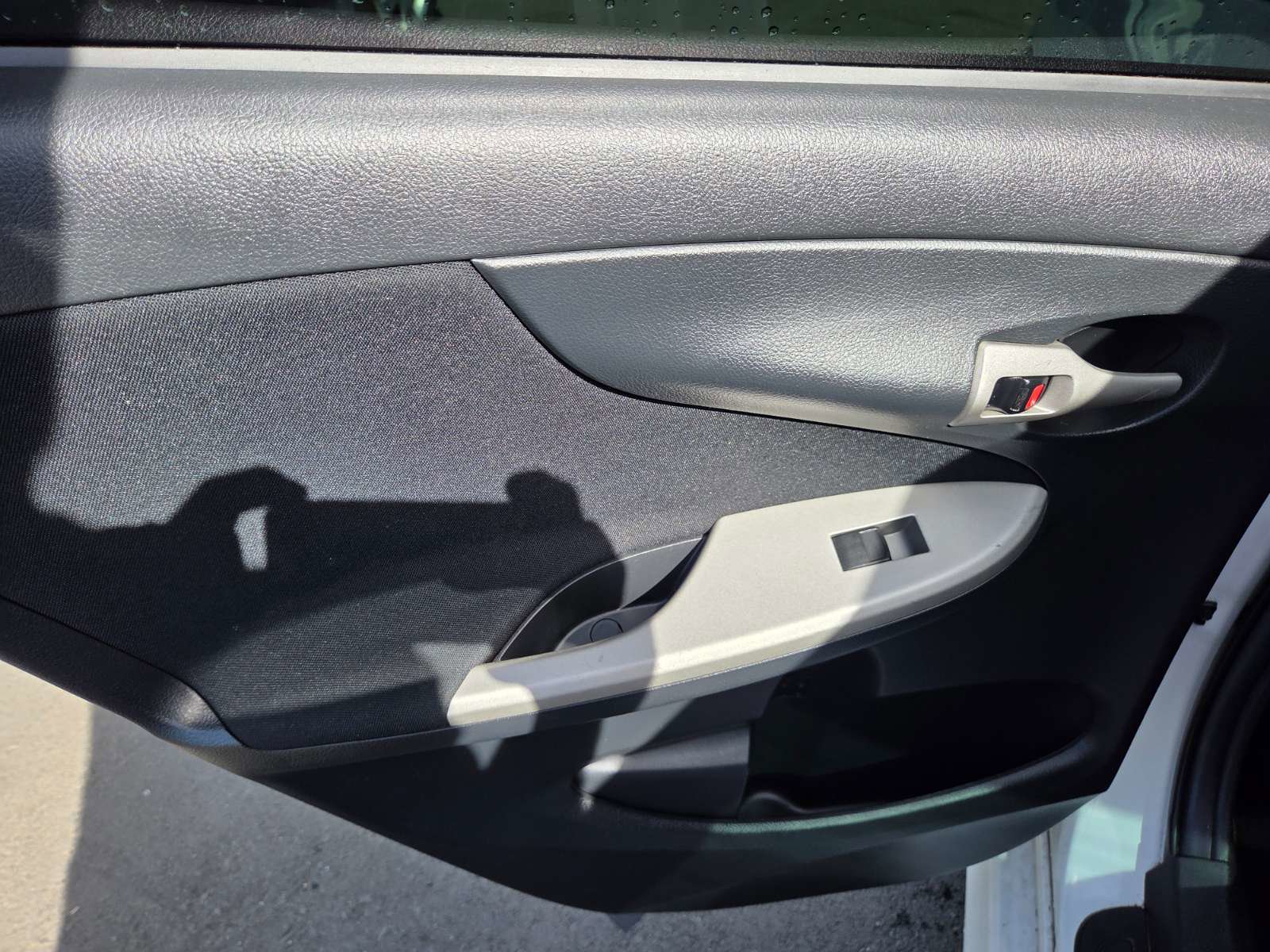 Used 2012 Toyota Corolla S image 10