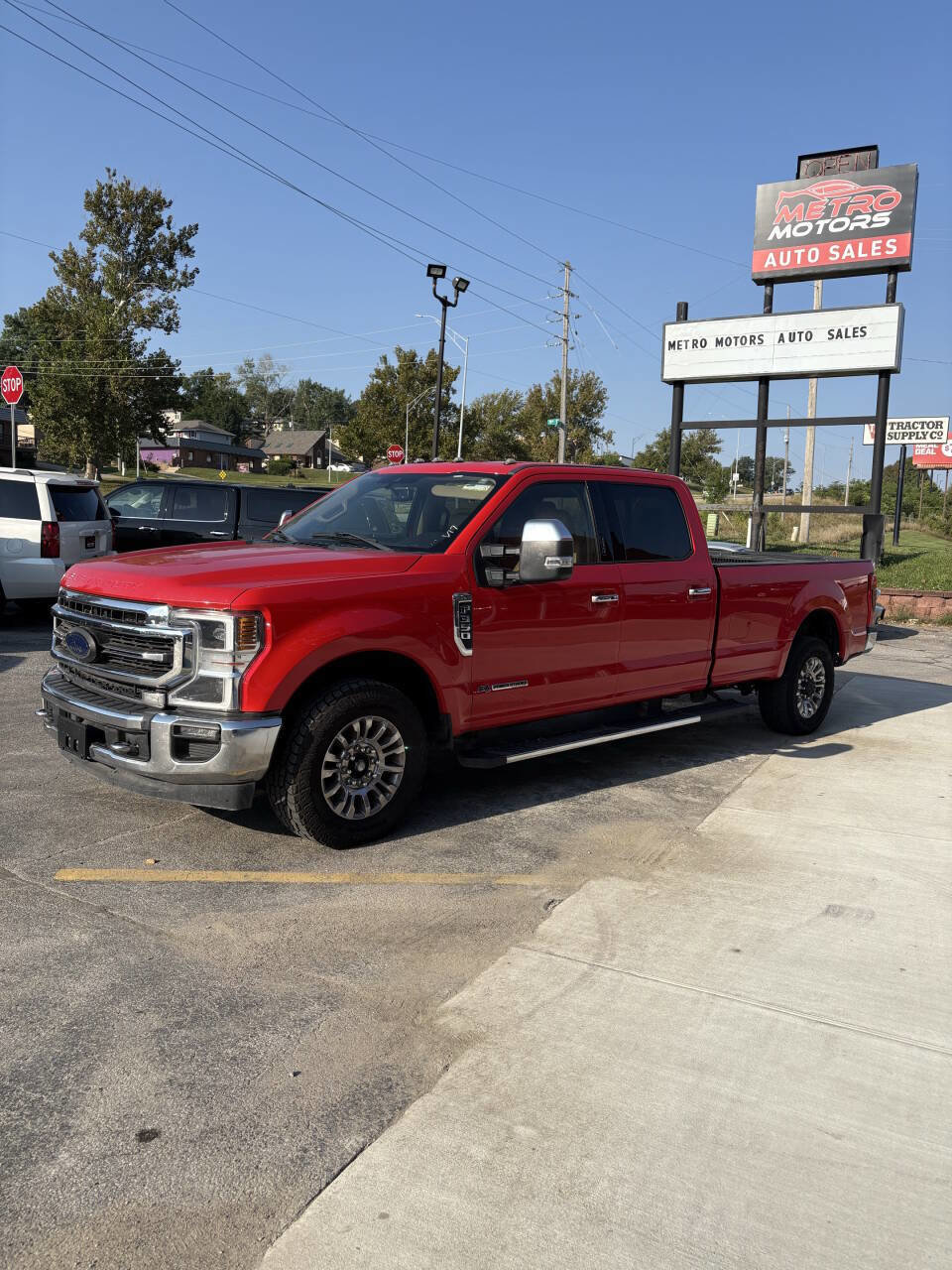 Used 2022 Ford F350 Lariat w/ Lariat Ultimate Package image 3