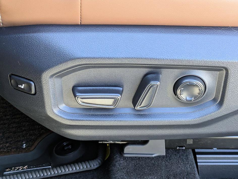 Used 2025 Toyota Tundra 1794 Edition image 15