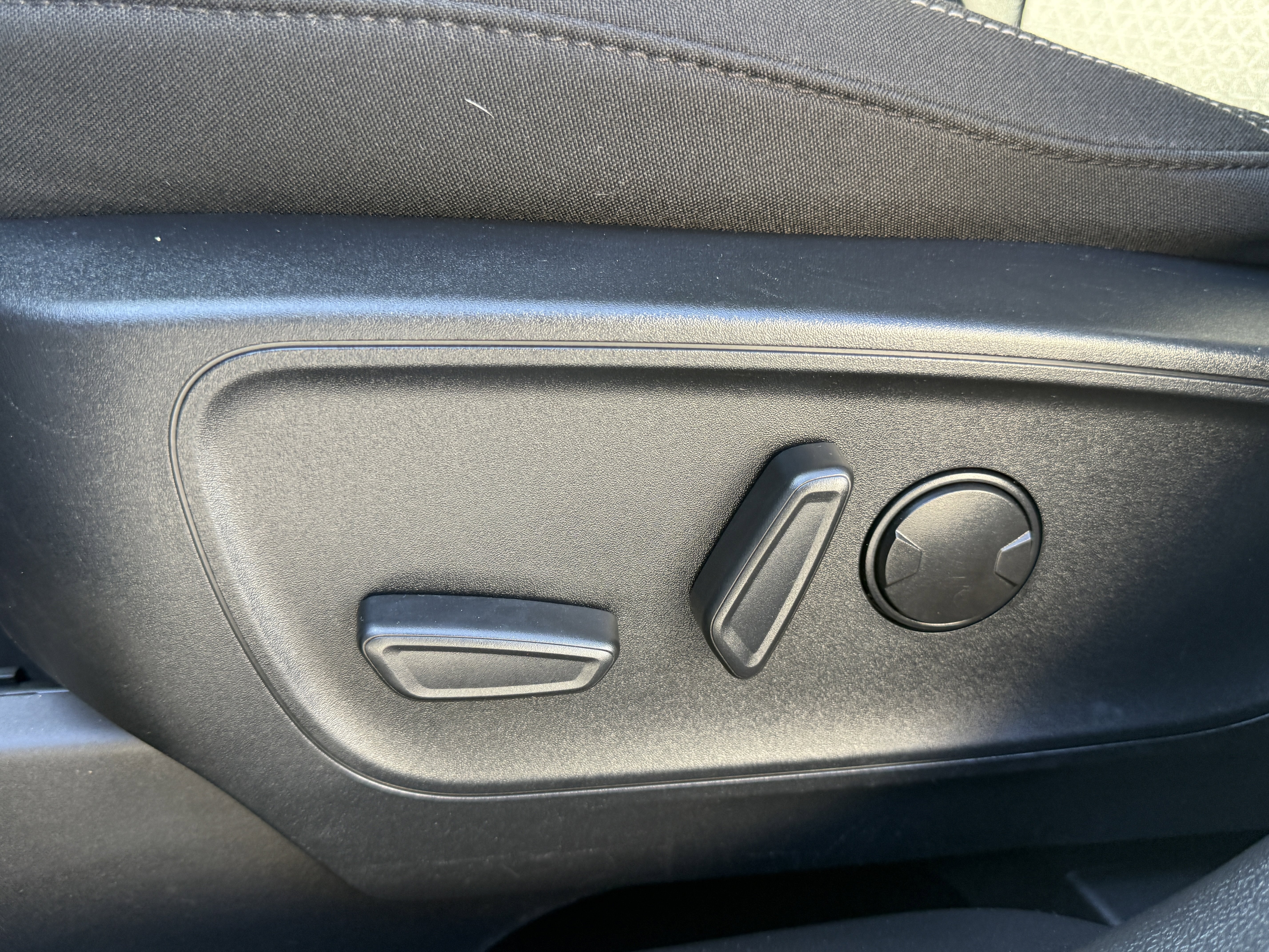 Used 2024 Ford Escape Active image 27