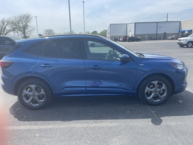 Used 2023 Ford Escape ST-Line Select w/ Tech Pack #2 image 4