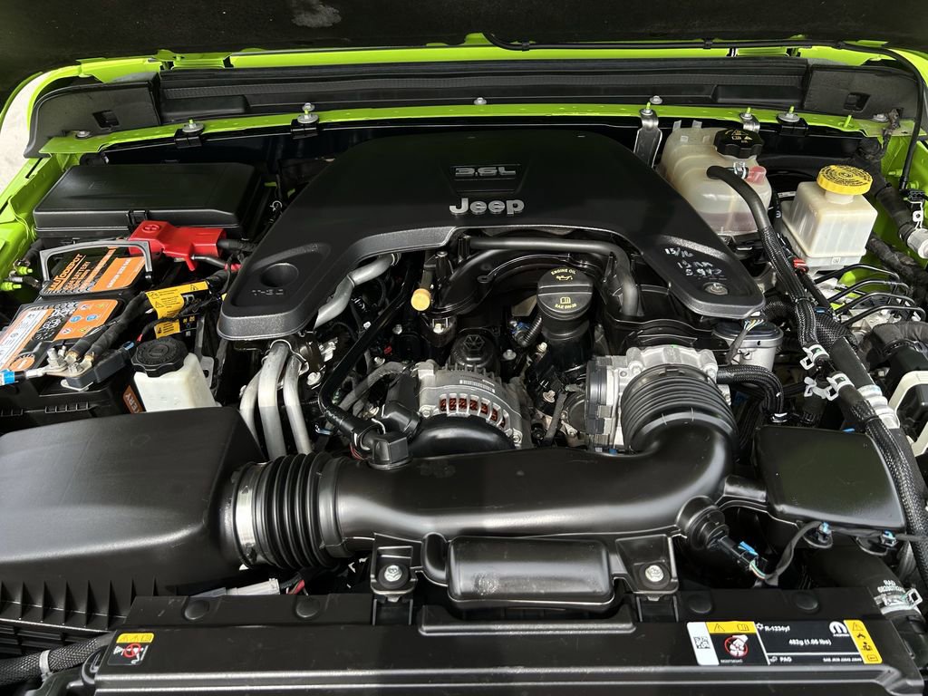 Certified 2021 Jeep Gladiator Willys image 34