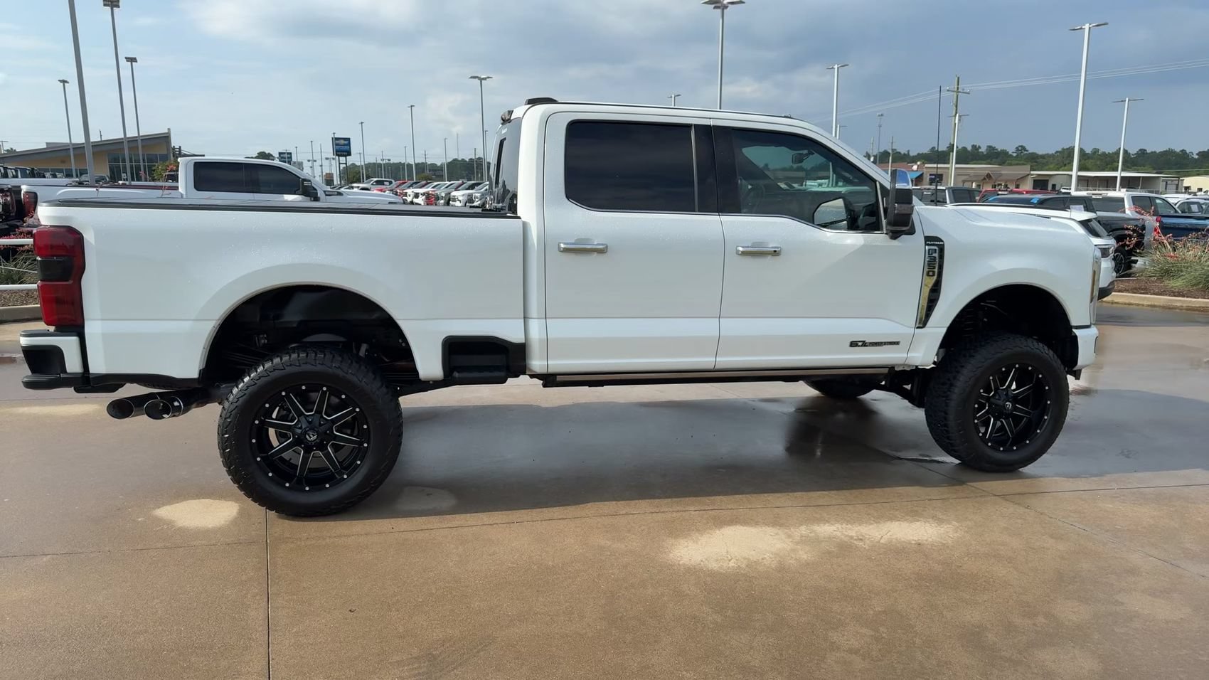 Used 2024 Ford F350 Platinum AWD/4WD image 8
