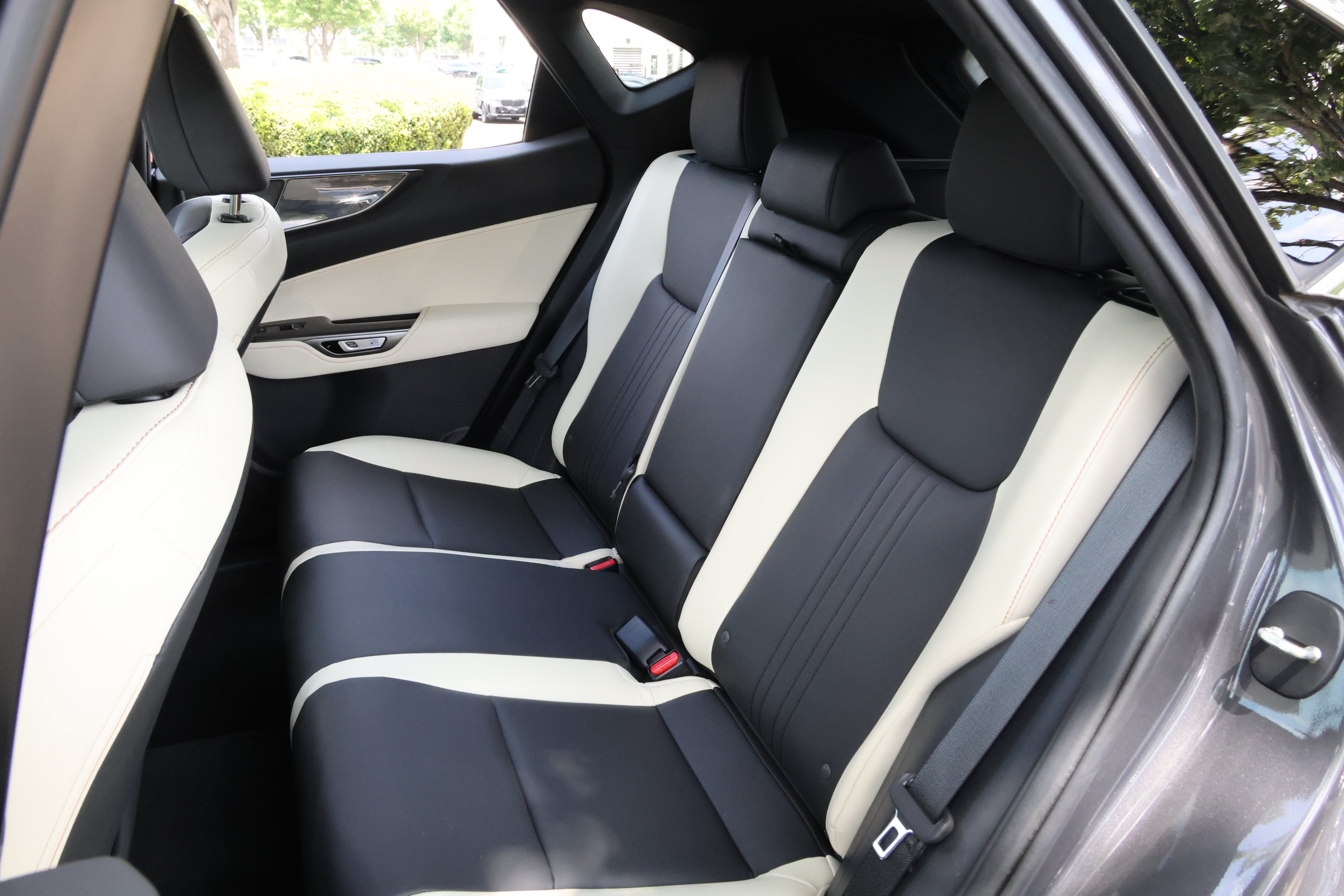 Used 2024 Lexus NX 250 FWD w/ Cold Area Package image 37