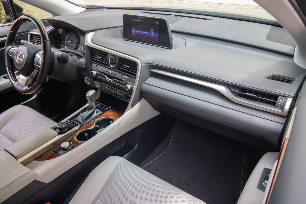 Used 2019 Lexus RX 350L FWD w/ Premium Package image 25