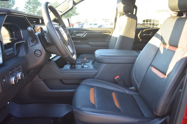 Used 2025 GMC Sierra 1500 AT4 w/ AT4 Premium Package AWD/4WD image 17