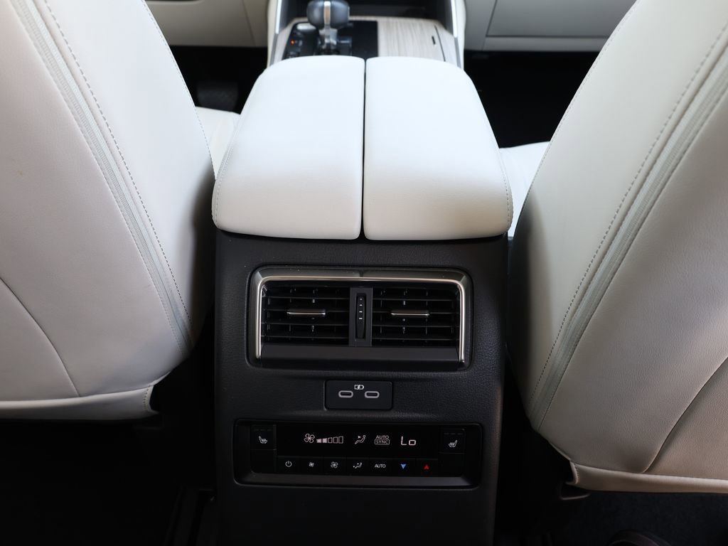 Used 2024 MAZDA CX-90 Plug-In Hybrid w/ Premium Plus AWD/4WD image 27