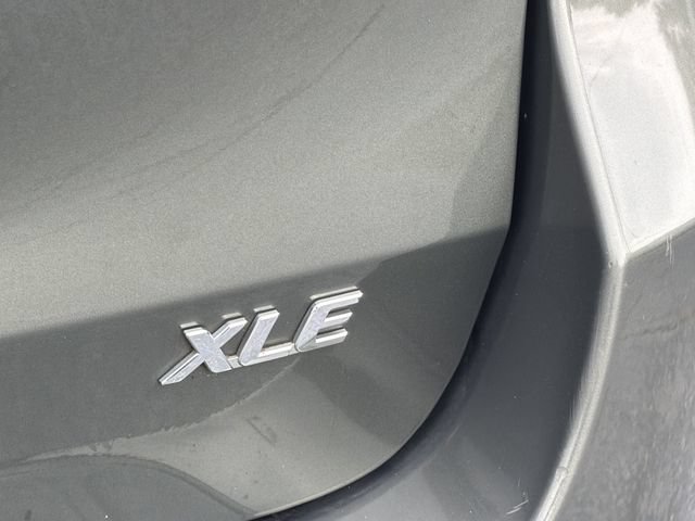 Used 2013 Toyota Sienna XLE FWD image 4