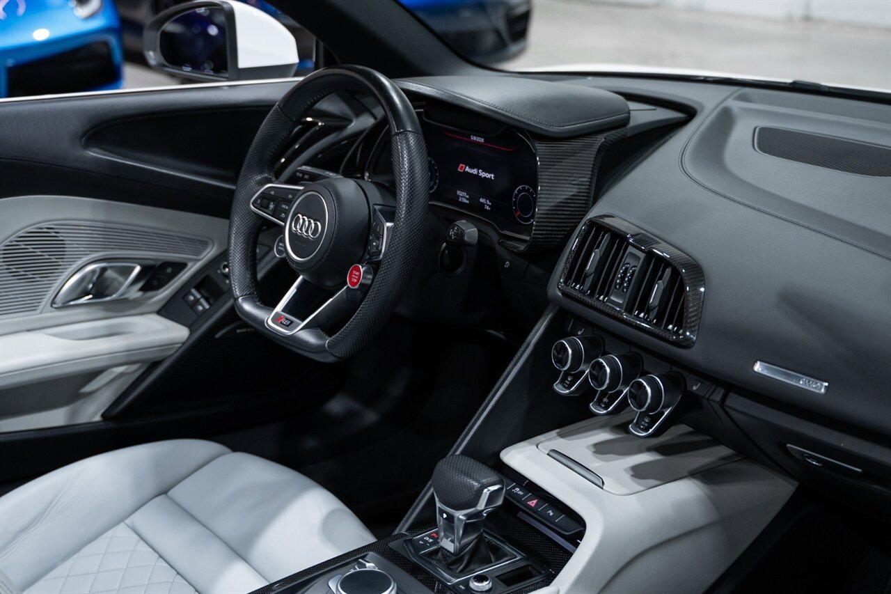 Used 2021 Audi R8 V10 RWD image 56