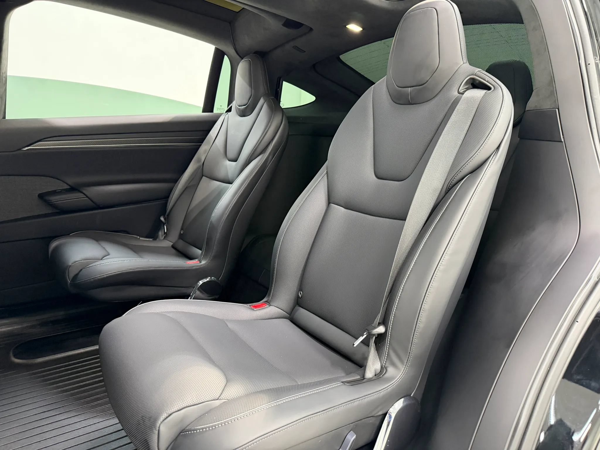 Used 2024 Tesla Model X Plaid AWD/4WD image 18