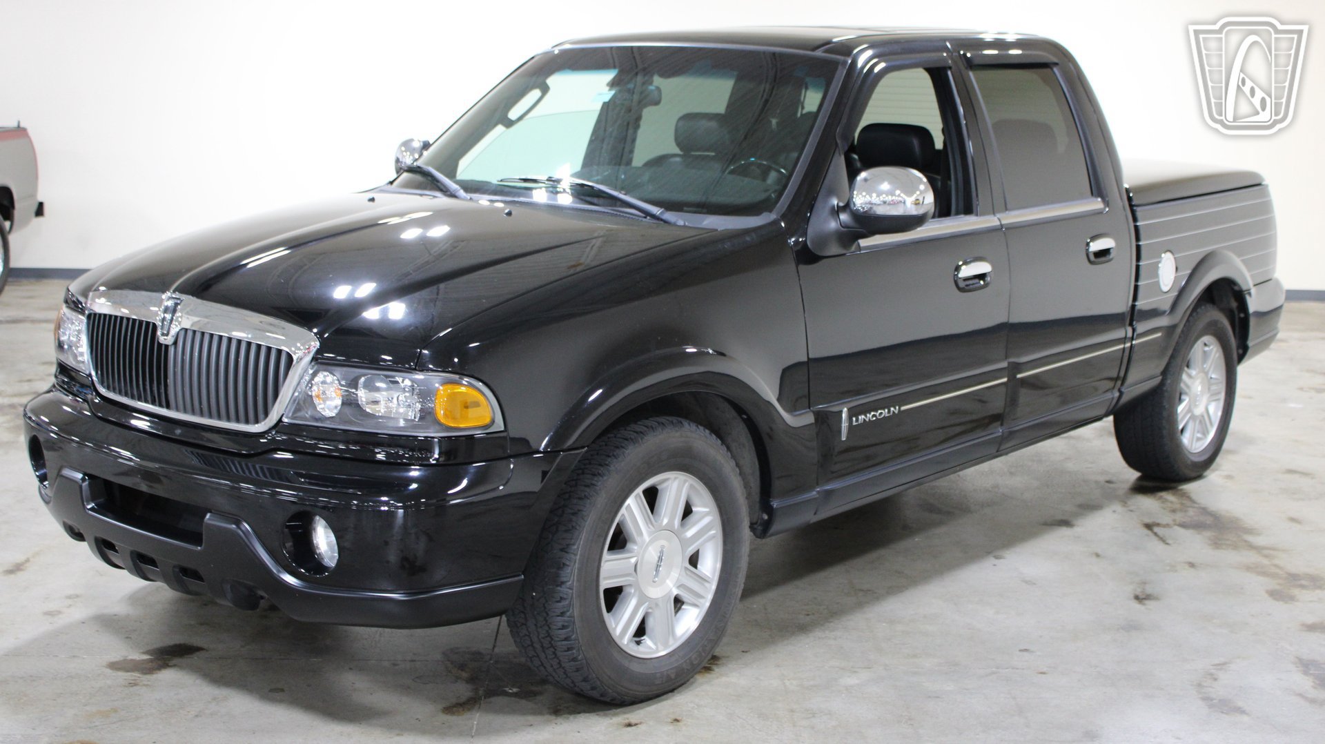 Used 2002 Lincoln Blackwood RWD image 24
