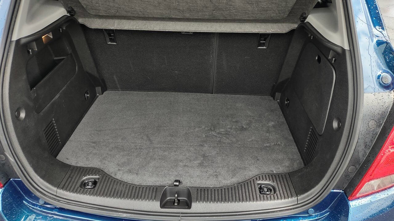 Used 2020 Chevrolet Trax Premier FWD image 32