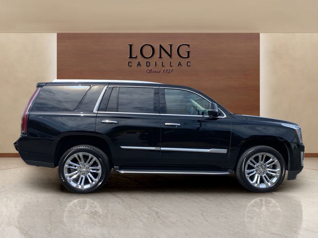 Used 2020 Cadillac Escalade Luxury AWD/4WD image 6