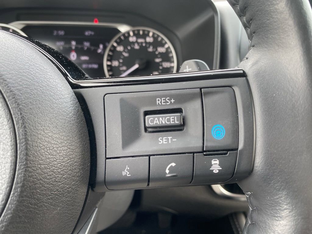 Used 2023 Nissan Rogue SL w/ SL Premium Package image 19