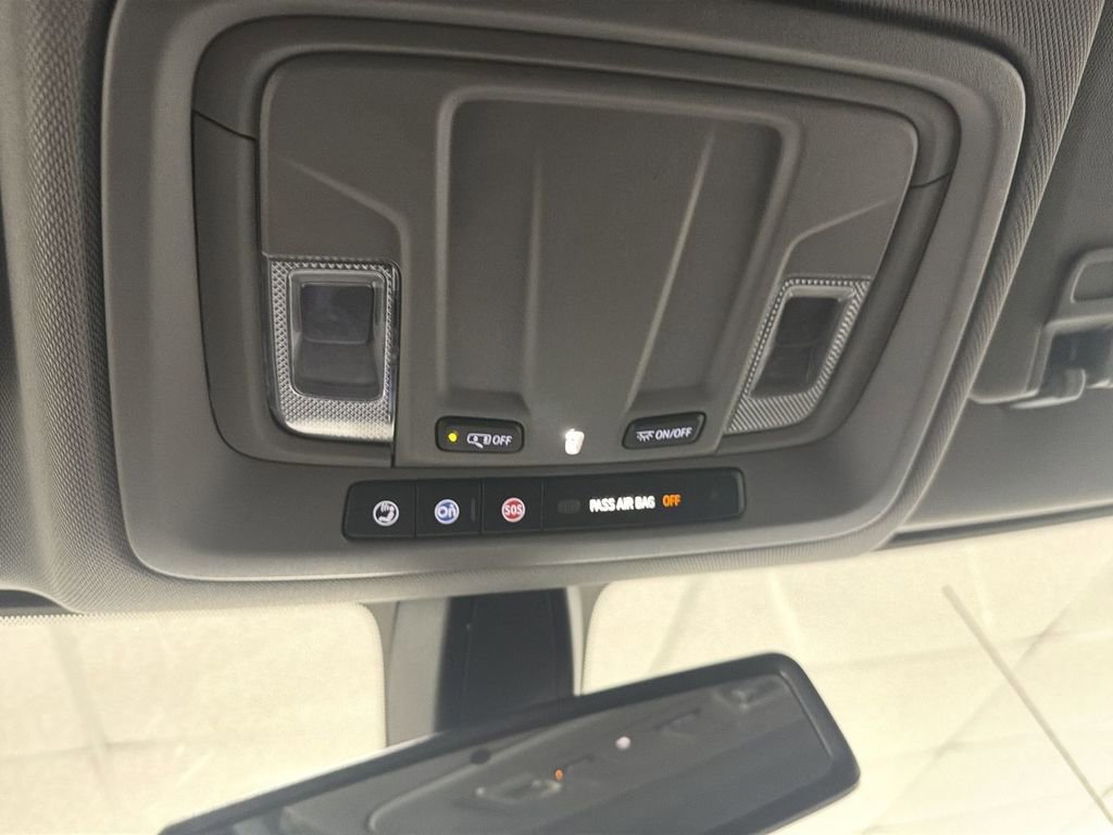 Used 2019 Chevrolet Silverado 1500 LTZ image 47