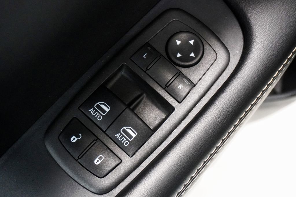 Used 2023 Dodge Challenger SRT Hellcat w/ Driver Convenience Group RWD image 19
