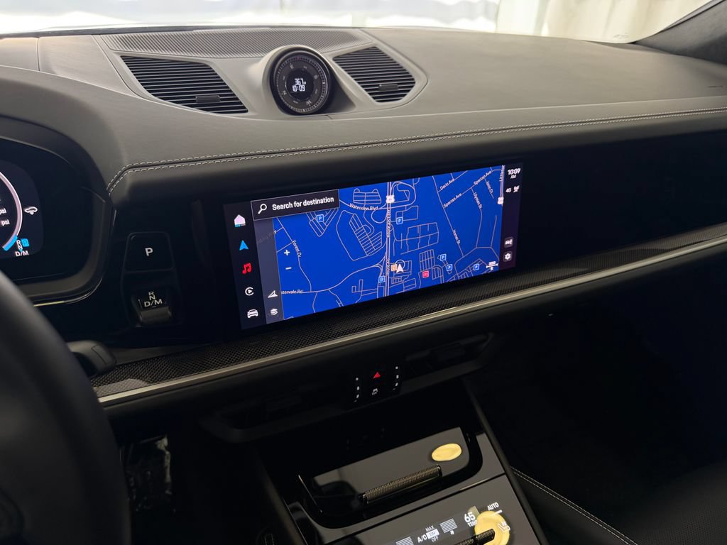 Certified 2025 Porsche Cayenne Turbo AWD/4WD image 23