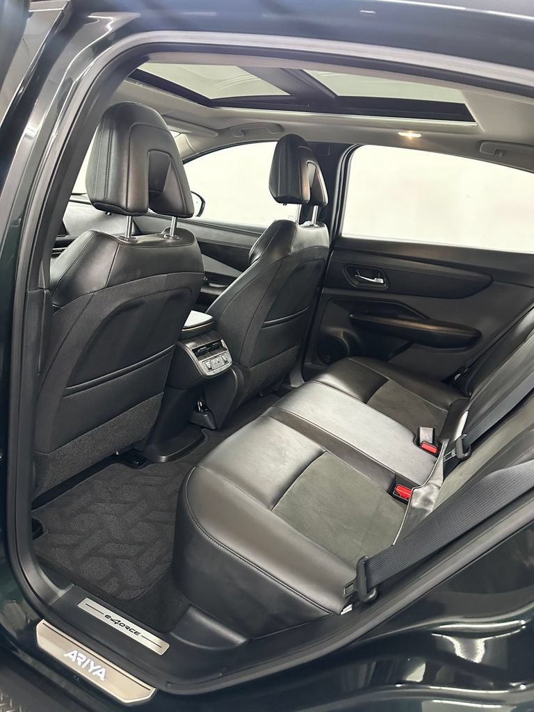 Used 2024 Nissan Ariya AWD image 29