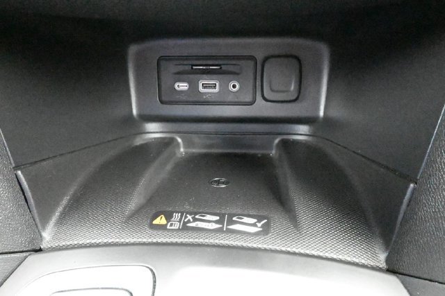 Used 2020 Chevrolet Equinox Premier FWD image 40