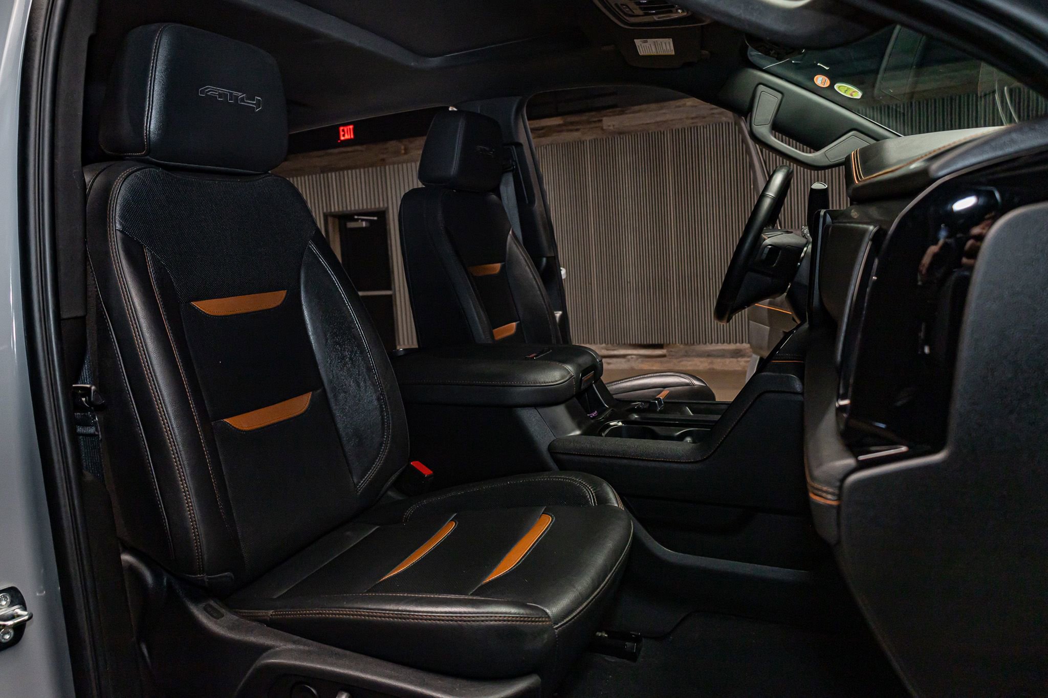 Used 2024 GMC Sierra 3500 AT4 w/ AT4 Premium Plus Package image 25